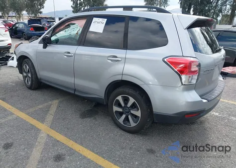 2018 Subaru Forester 2.5I Premium z USA, uszkodzony, nr VIN JF2SJAGC2JH521222